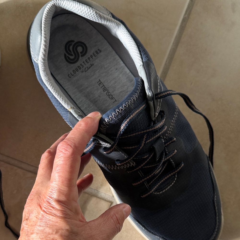 Cloudsteppers by Clarks Men's Dark Blue Sneakers